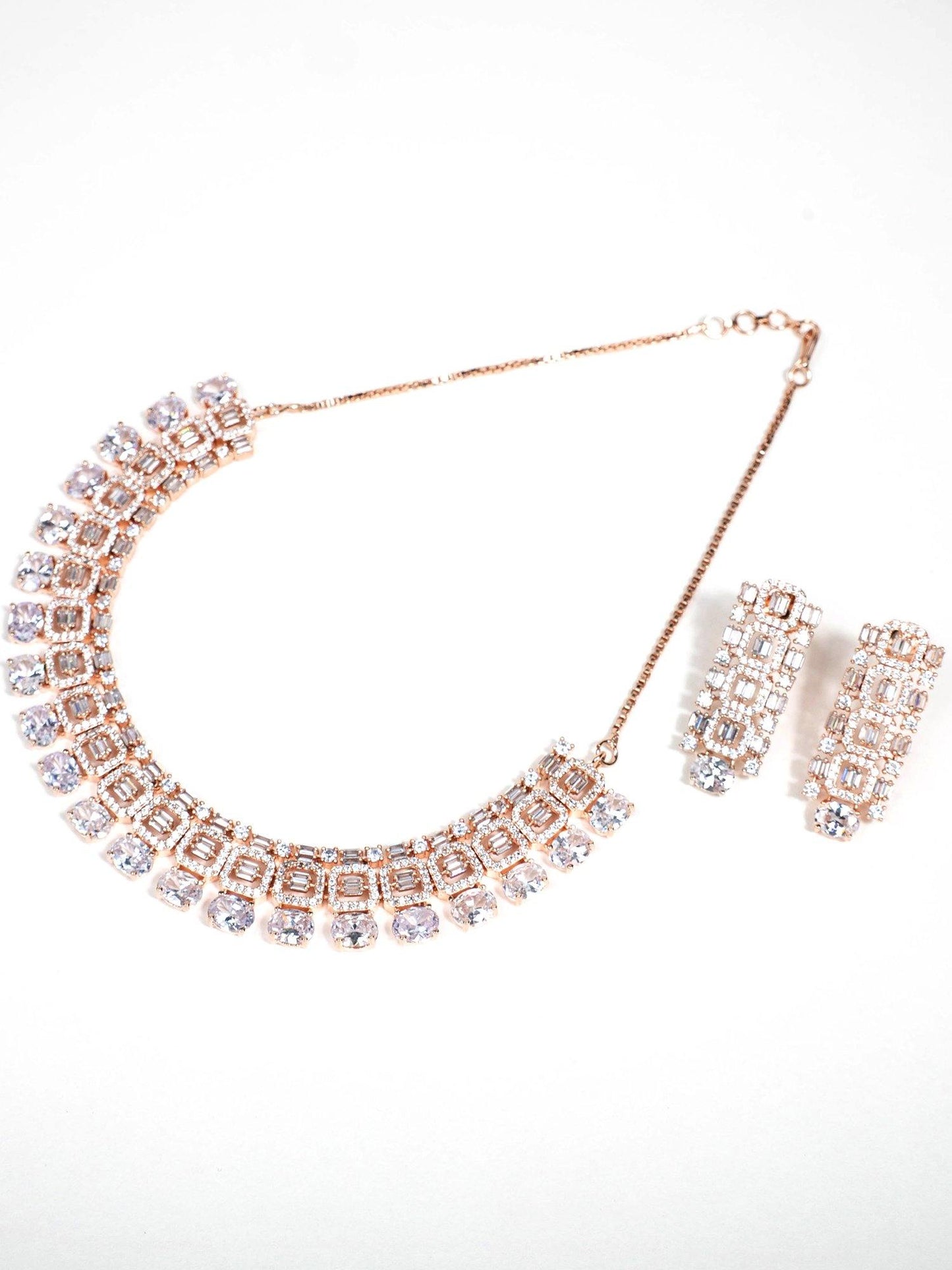 Rose Gold Minimalistic Necklace - Noor Zaara