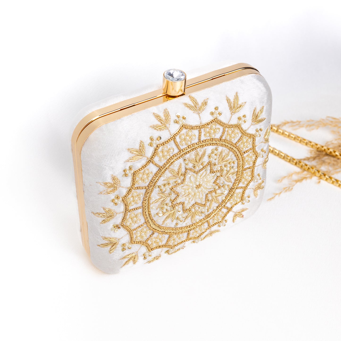 Zaara Velvet Clutch