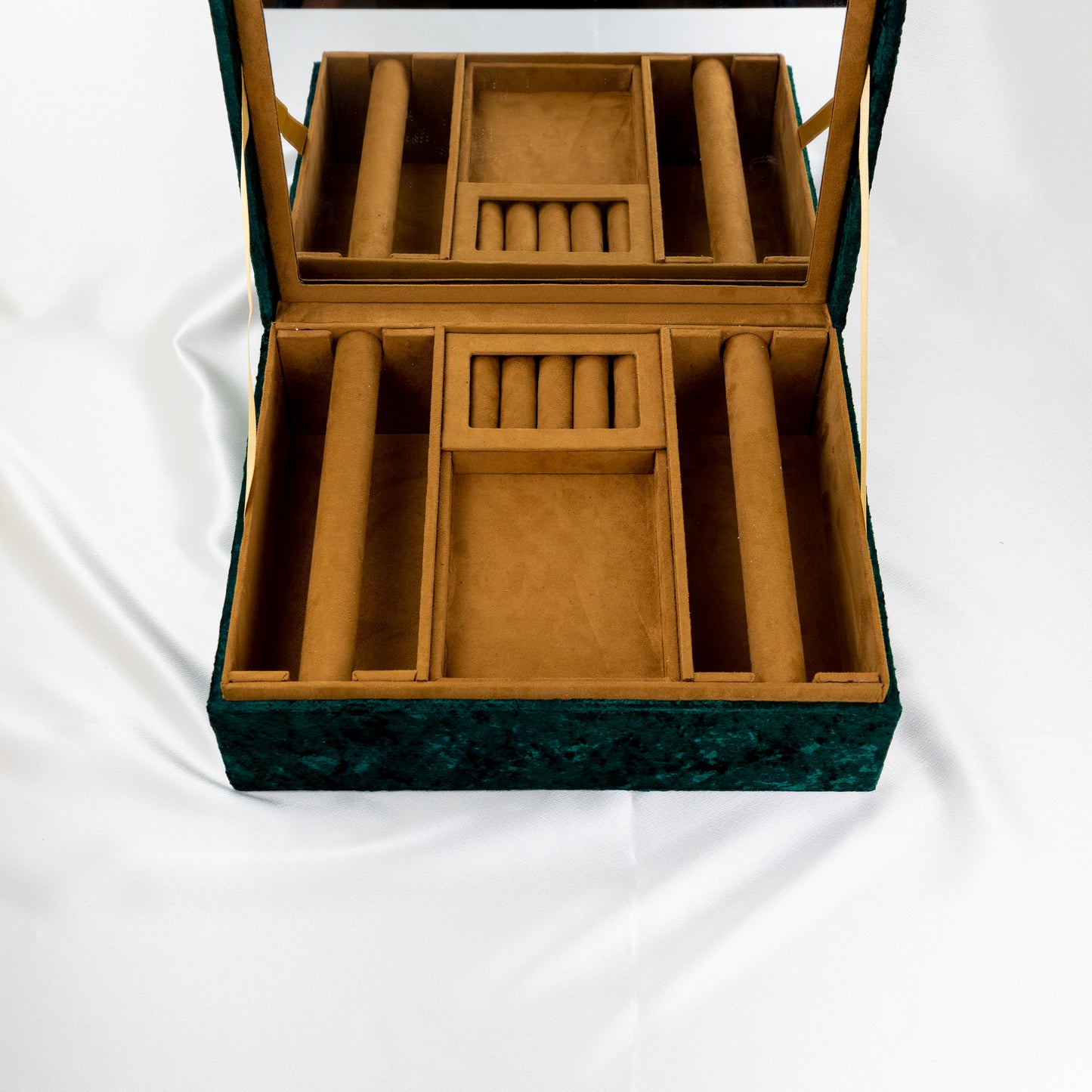 Regal Emerald Taj Mahal Jewelry Box