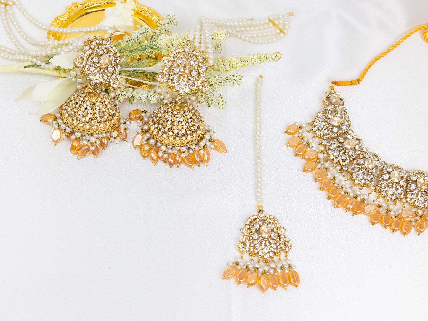 Amara Golden Necklace Set